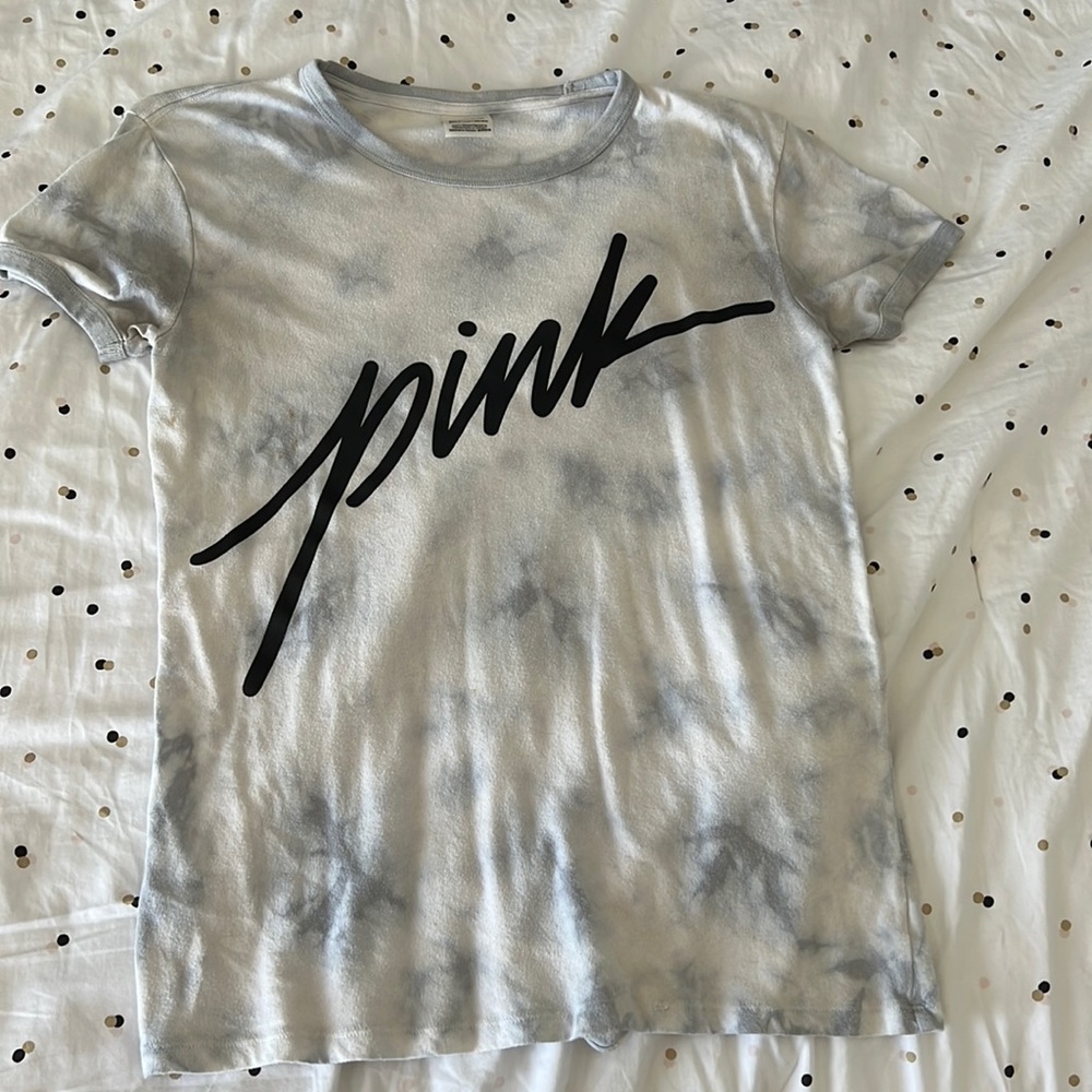 pink/vs t shirt